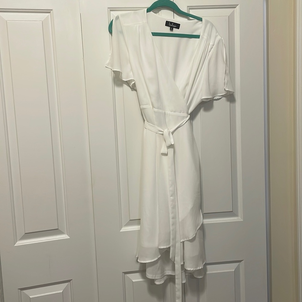 LULU’S RISE TO THE OCCASION MIDI WRAP DRESS WHITE WOMENS SIZE XL, FLUTTER SLEEVE